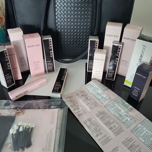 Mary Kay Concealer Collection - Pink, Black, Cream